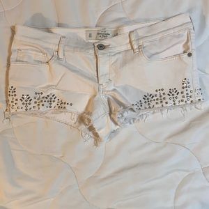 Abercrombie and Fitch white denim cut off shorts size 10